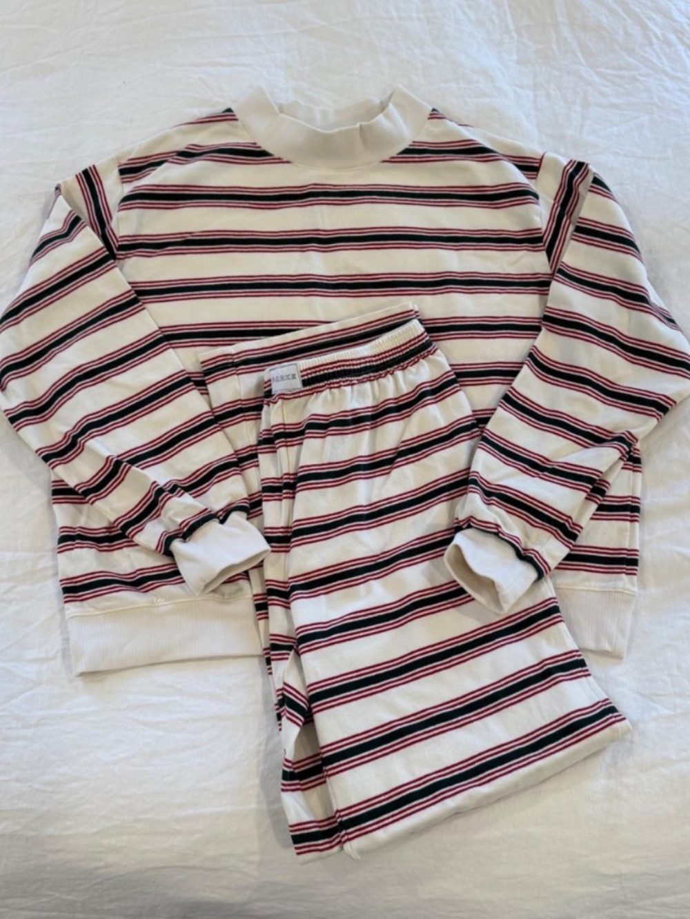 Parke Set, Mockneck and Sweatpants. Cream, red and green stripes.